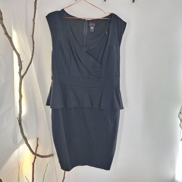 Torrid peplum black wiggle dress - Picture 1 of 8